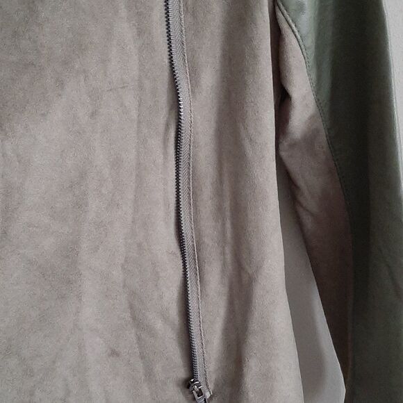 NWOT BlankNYC green jacket - Picture 3 of 7